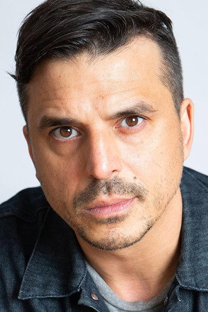 Damien Luvara portrait