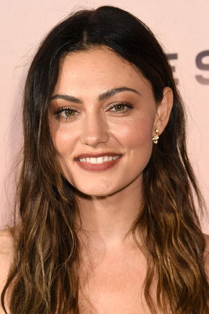 Phoebe Tonkin portrait