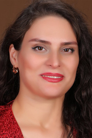 Hana Kamkar portrait