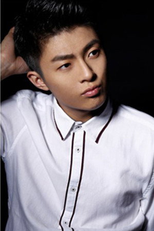 Bingrun Li portrait