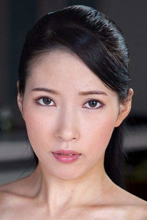Waka Ninomiya portrait