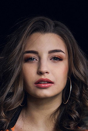 Julia Wieniawa portrait