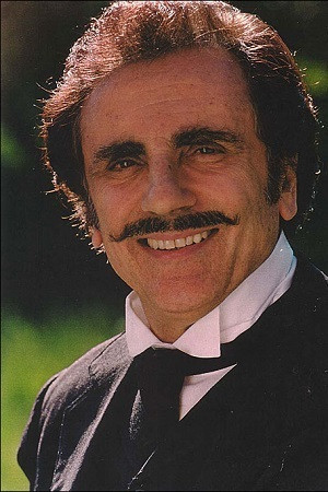 Toni Santagata portrait