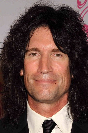 Tommy Thayer portrait