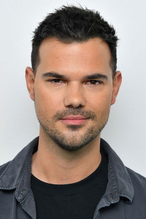Taylor Lautner portrait