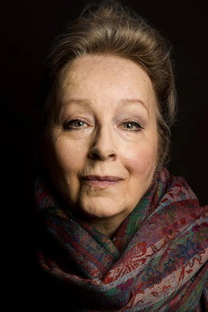 Amanda Boxer portrait