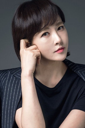 Kim Seon-a portrait