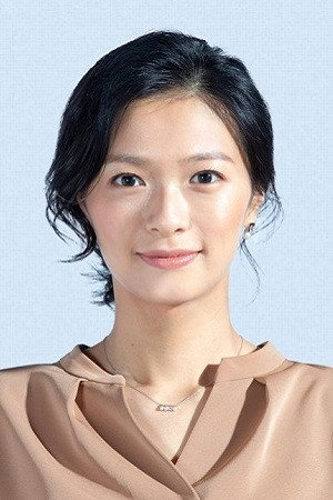 Nana Eikura portrait
