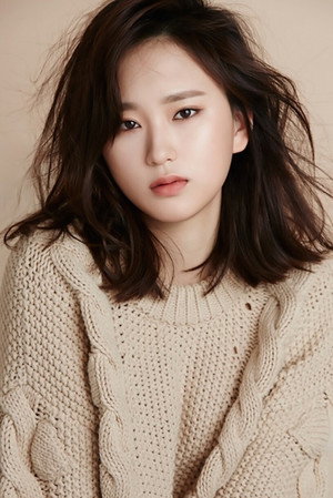 Ryu Hye-young portrait