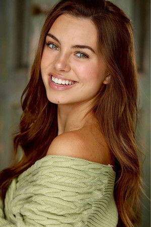Caitlin Carmichael portrait