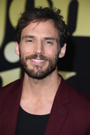 Sam Claflin portrait