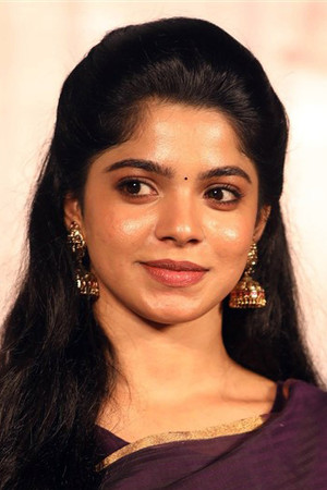 Divyabharathi portrait