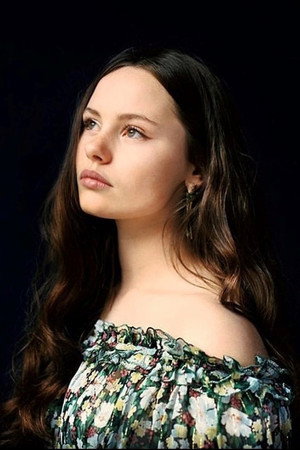 Louise Labèque portrait