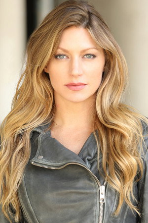 Jes Macallan portrait