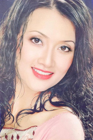 Vân Dung portrait
