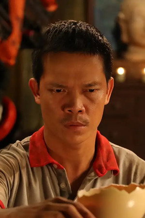 Sỹ Toàn portrait