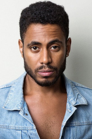 Ícaro Silva portrait