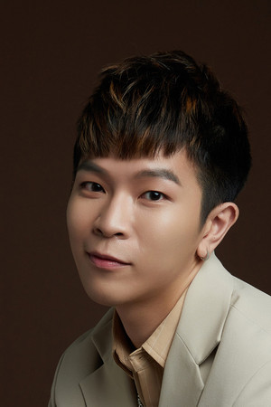FuFu Huang portrait