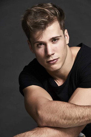 Cole Reinhardt portrait