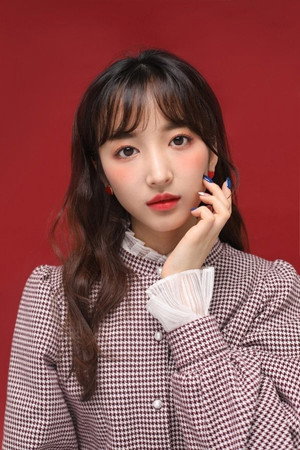 Yoon Ra-young portrait