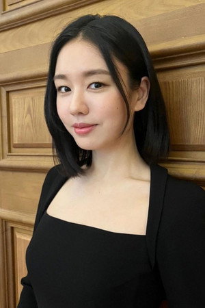 Ahn Eun-jin portrait