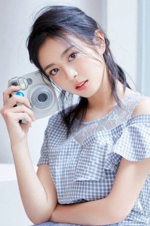 Gao Siwen portrait