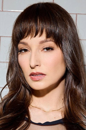 Lexi Luna portrait