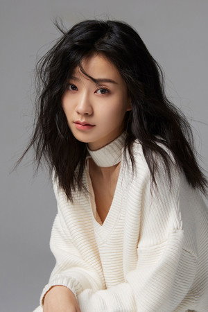 Zheng Yingchen portrait
