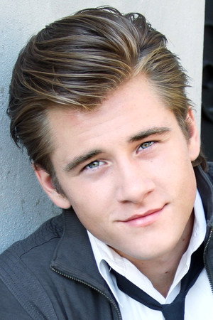 Luke Benward portrait