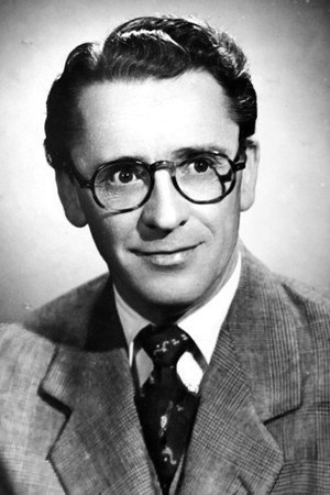 Paco Martínez Soria portrait
