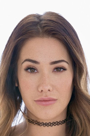 Eva Lovia portrait