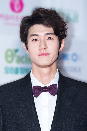 Lee Ki-woo portrait