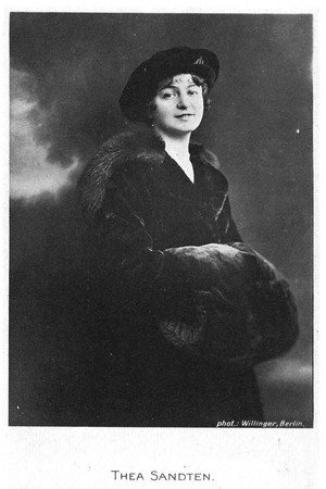 Thea Sandten portrait