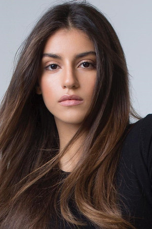 Isabela Souza portrait