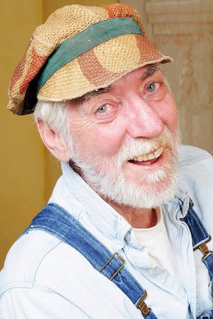 Lowell Landes portrait