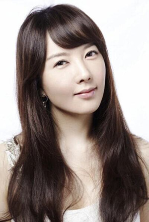 Min Young-won portrait