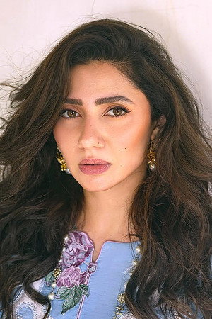 Mahira Khan portrait