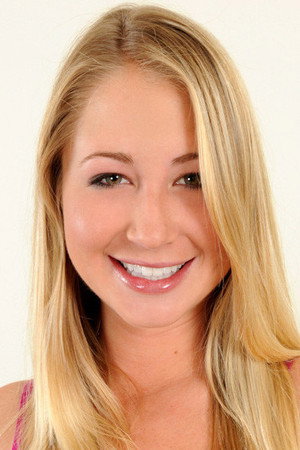 Casi James portrait