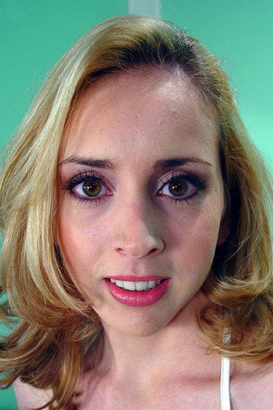 Kelly Wells portrait