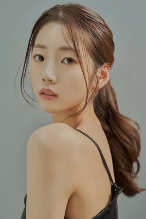 Lee Sol Ip portrait