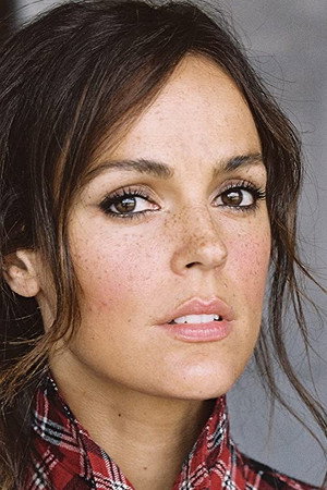 Erin Cahill portrait