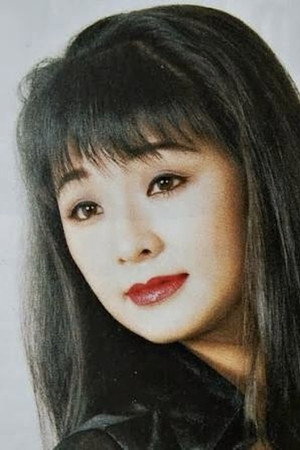 Minh Thúy portrait