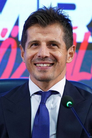 Emre Belözoğlu portrait
