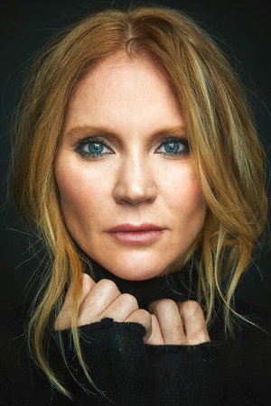 Tara Buck portrait