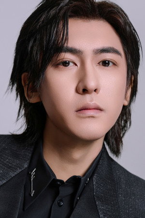Li Baiyi portrait
