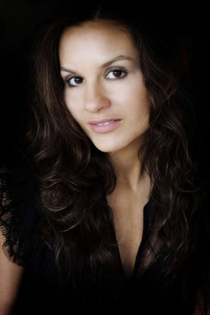 Kara DioGuardi portrait
