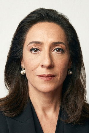 Binnur Kaya portrait