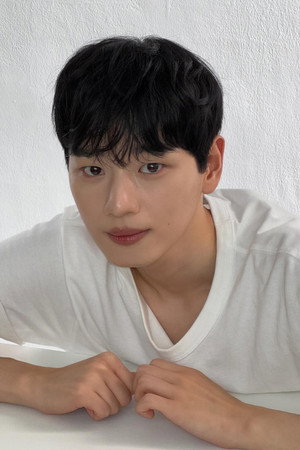 Bang Won-kyou portrait