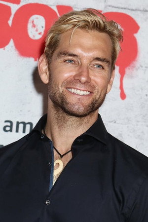 Antony Starr portrait