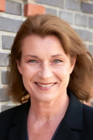 Julia Heinemann portrait
